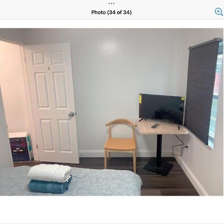 Stylist Bedroom Central Of Baltimore Exterior photo
